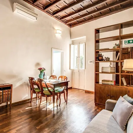 Borgo Pio Passetto Papale Daire Roma