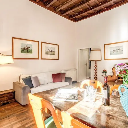 Daire Borgo Pio Passetto Papale Roma