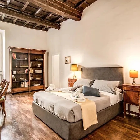 Daire Borgo Pio Passetto Papale *