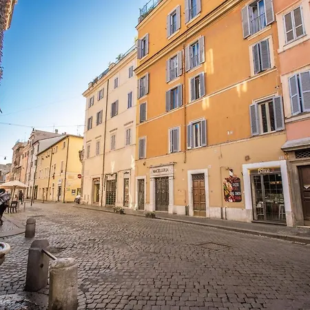 Borgo Pio Passetto Papale *