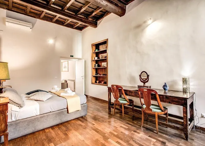 Borgo Pio Passetto Papale *