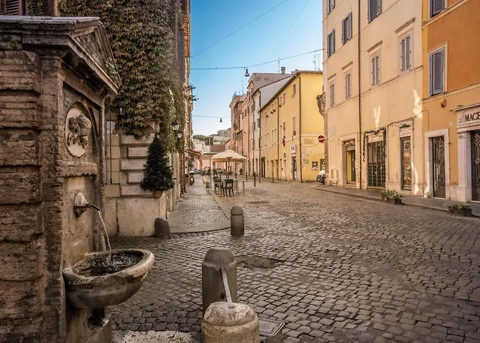 Borgo Pio Passetto Papale